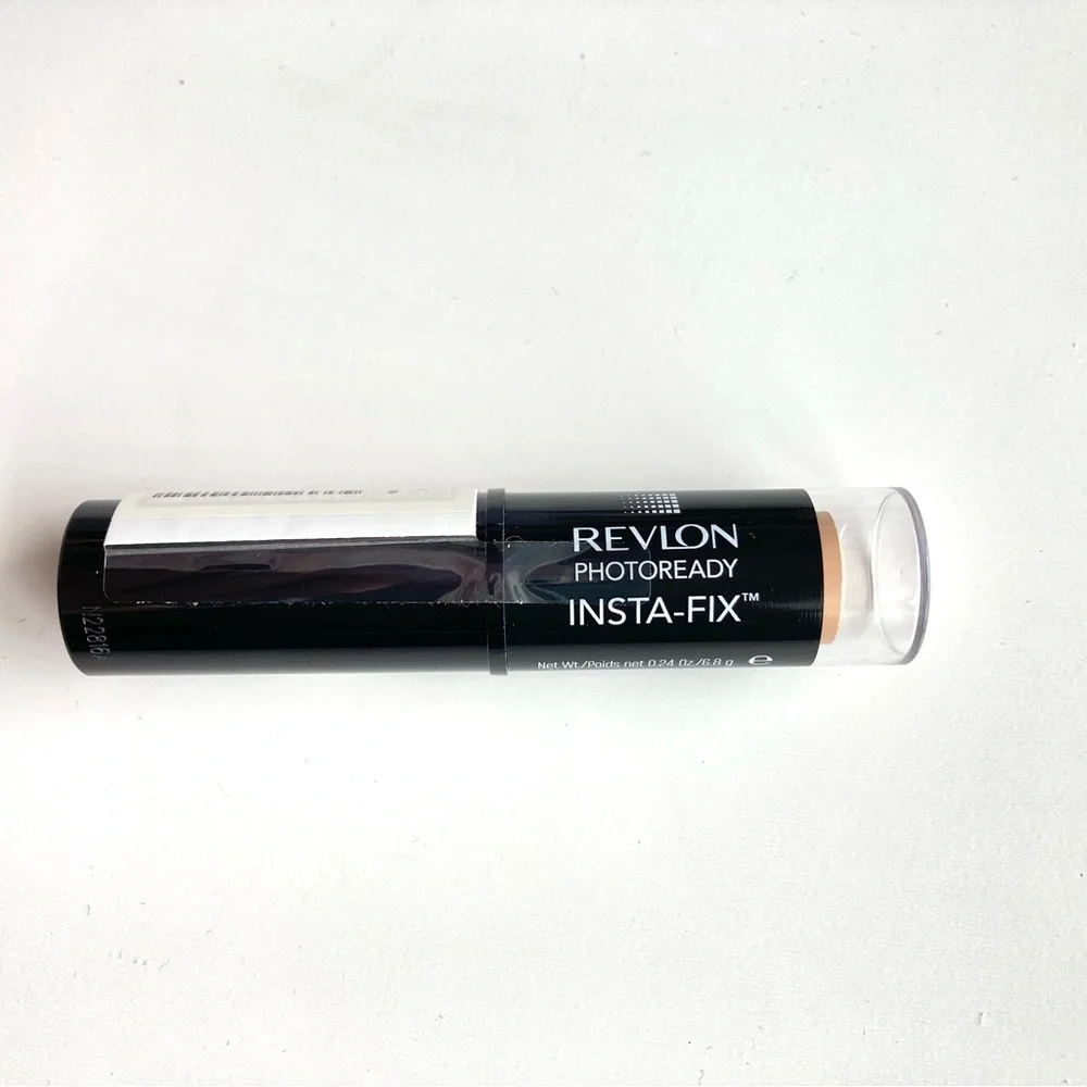 🆕 Revlon PhotoReady Insta-Fix Makeup, 110 Ivory SPF 20